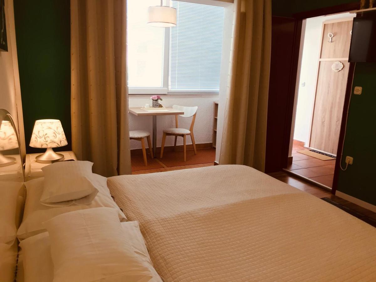Apartments - Rooms Vesna Primošten Extérieur photo